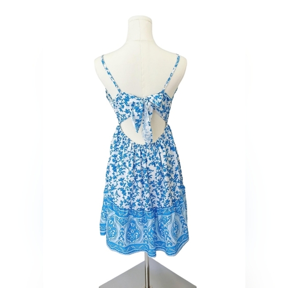 SHEIN Boho Blue & White Print Dress S V-Neckline Fit-and-Flare Crochet Mini - Picture 4 of 6